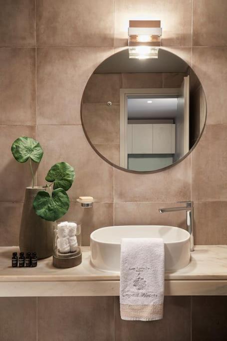 Cw Athens Riviera Suite Dış mekan fotoğraf